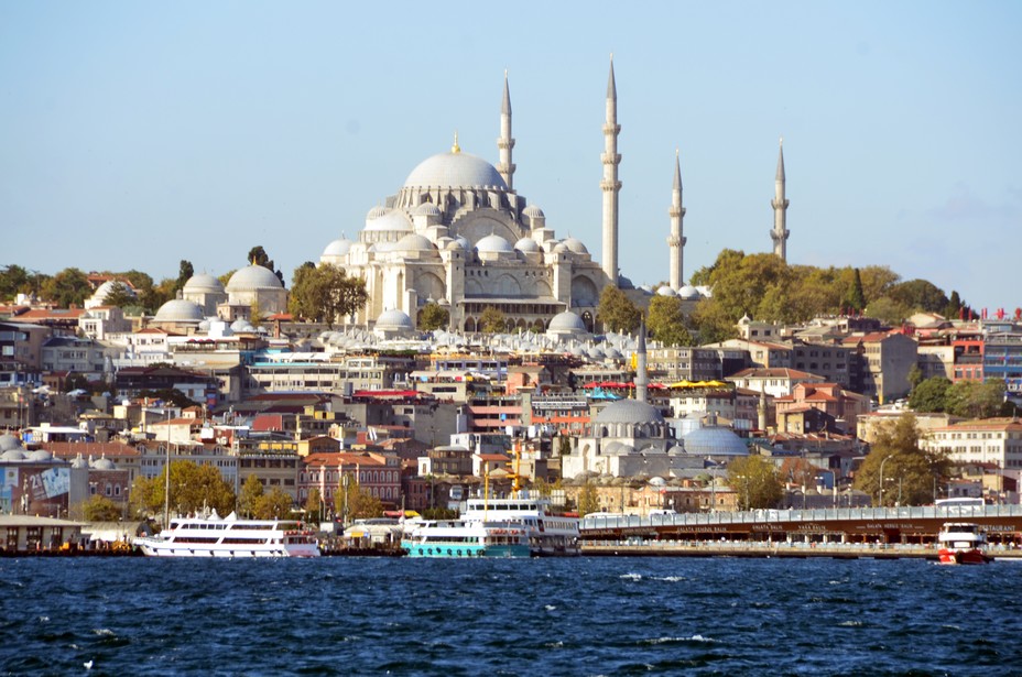 Vue depuis la Corne d'Or à Istanbul de la mosquée Süleymaniye,  conçue par l'architecte Sinan pour le sultan Soliman le Magnifique et construite de 1550 à 1557. Crédit photo David Raynal.