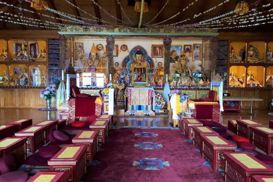 Riviera vaudoise, Mont Pélerin, temple du centre d'études tibétaines. ©Degon Riviera vaudoise, Mont Pélerin, temple du centre d'études tibétaines. ©Degon