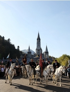 Pélerinage des gardians de Camargue à Lourdes