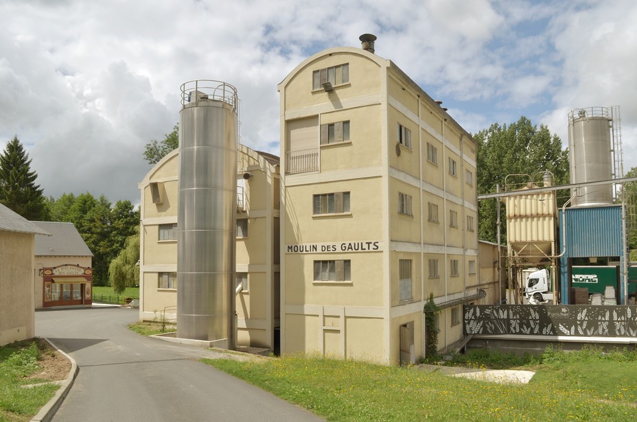 La saga des farines Foricher, avec à sa tête Yvon-Louis, a commencé avec l’achat du Moulin des Gaults à Poilly-lez-Gien dans le Loiret en 2000. ©Farines Foricher