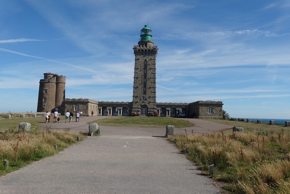 Deux merveilles à visiter à Dinan :  le cap Fréhel et le château de la Roche Guyon. @ F.Surcouff