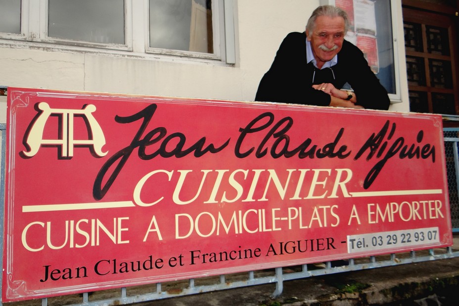 Le temps n’a pas d’emprise sur Jean-Claude Aiguier qui poursuit sa passion culinaire comme chef à domicile. ©Bertrand Munier