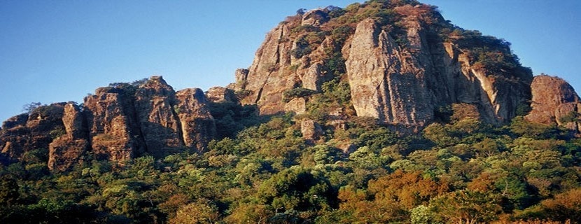 Vue sur la Sierra Del Tepzteco (photo office tourisme mexico) Vue sur la Sierra Del Tepzteco (photo office tourisme mexico)