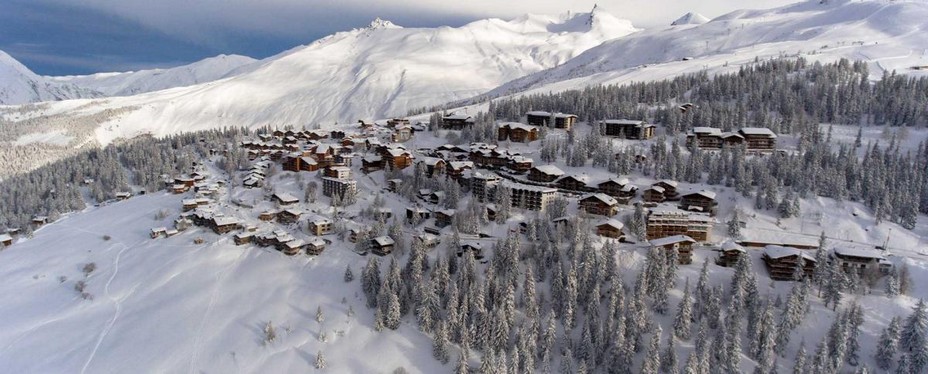 Perchée à 1850m d’altitude, à quelques minutes de l’Italie, La Rosière est considérée comme un joyau de la Haute Tarentaise.Alpen Lodge - © MGM