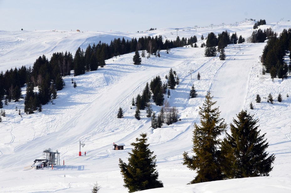 Les Saisies est une station-village familiale située à 1650 m d'altitude dans un cadre enchanteur entre Mont-Blanc, Aravis et Beaufortain -MGM Amaya - Les Saisies - © David Raynal Les Saisies est une station-village familiale située à 1650 m d'altitude dans un cadre enchanteur entre Mont-Blanc, Aravis et Beaufortain -MGM Amaya - Les Saisies - © David Raynal
