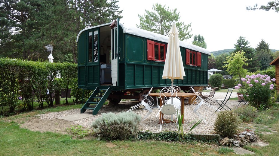 Chateau de Bouafles Roulotte @ Pitchup.com Chateau de Bouafles Roulotte @ Pitchup.com