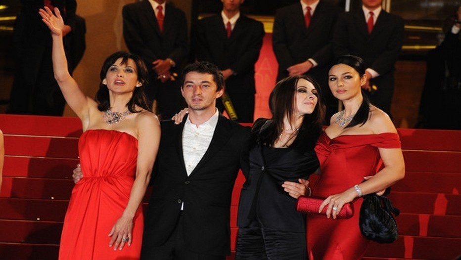 Sophie Marceau, Marina et Adrien de Van et Monica Bellucci pour le film "Ne te retourne pas" en compétition officielle au Festival de Cannes 2009 (Crédit photo : Gareth Cattermole/Getty Images)