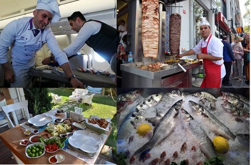 Les touristes et les locaux viennent s’attabler dès la belle saison aux terrasses des restaurants de poissons appelés « meyhane » - @ David Raynal Les touristes et les locaux viennent s’attabler dès la belle saison aux terrasses des restaurants de poissons appelés « meyhane » - @ David Raynal
