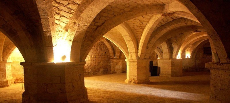 Crypte Saint-André à Mortagne-au-Perche (Photo Fr.M.Wikipedia.org)