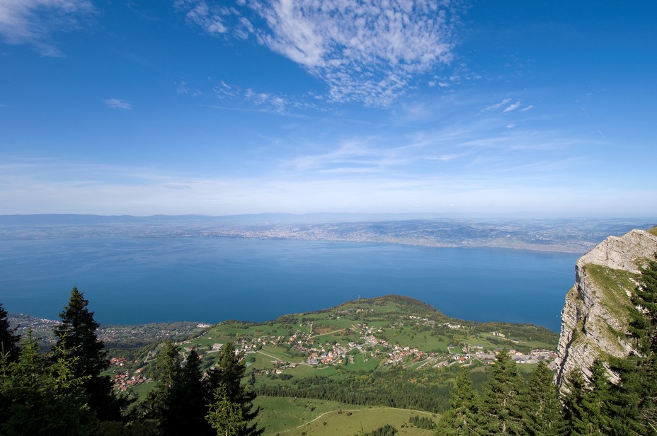 Vue du haut de la télécabine de Thollon les Mémises ©pays d'Evian vallée d'Abondance