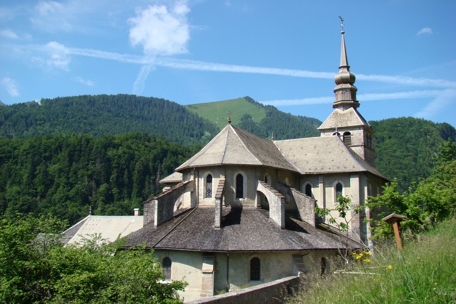 L'abbaye au village d'Abondance ©OT Abondance