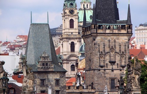 Prague, la ville aux cent clochers est inscrite sur la liste du patrimoine mondial de l’Unesco (photo David Raynal) . Prague, la ville aux cent clochers est inscrite sur la liste du patrimoine mondial de l’Unesco (photo David Raynal) .