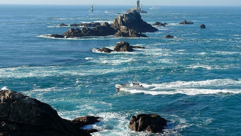 Pêche sportive à la Pointe du Raz entre récifs et remous ! (photo DR) Pêche sportive à la Pointe du Raz entre récifs et remous ! (photo DR)