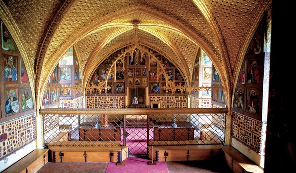 Lorsque vous serez dans la chapelle du château, vous méditerez émerveillé, dans le calme, devant les tableaux du maître Théodoric (Crédit Photo David Raynal)