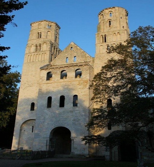 Abbaye de Jumièges. @ A.Degon Abbaye de Jumièges. @ A.Degon