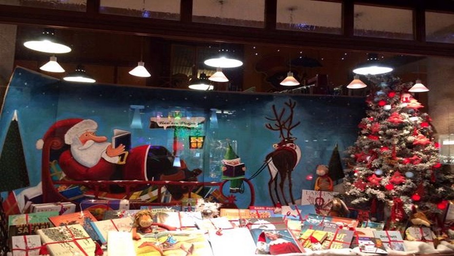 Plaisir d'offrir un livre pour les fêtes de Noël (Photo DR) Plaisir d'offrir un livre pour les fêtes de Noël (Photo DR)
