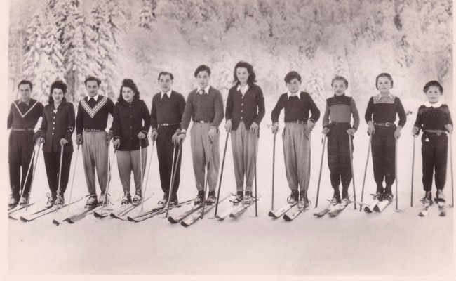 Les onze enfants Leduc, une grande famille de skieurs français (photo collection Marguerite Leduc)