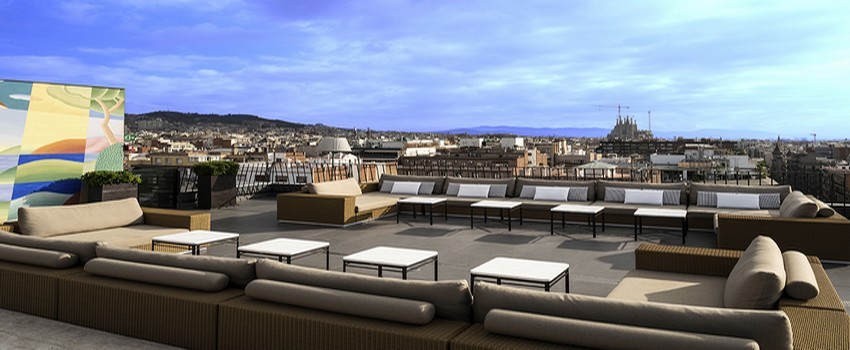 Situé au dernier étage de l’hôtel, le MajesticSpa est une véritable oasis de sérénité dans la fureur de la capitale catalane (Crédit Photo DR) Situé au dernier étage de l’hôtel, le MajesticSpa est une véritable oasis de sérénité dans la fureur de la capitale catalane (Crédit Photo DR)