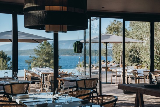 Le restaurant du Maslina Resort avec vue @KateSevo Le restaurant du Maslina Resort avec vue @KateSevo