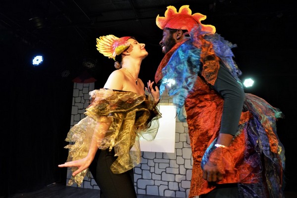 La Toile de Pandore –Cie, propose jusqu’au 30 octobre au théâtre Galabru dans le 18e arrondissement de Paris, Cocorico lève-toi Chantecler @ David Raynal La Toile de Pandore –Cie, propose jusqu’au 30 octobre au théâtre Galabru dans le 18e arrondissement de Paris, Cocorico lève-toi Chantecler @ David Raynal