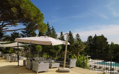 Les Carrasses : Le château, la cave et les celliers, les logements des ouvriers agricoles, la forge, les étables, le grenier, la maison de Maître et le cottage du jardinier, tout a été transformé en autant de résidences luxueuses.(Crédit photo Les Carrasses) Les Carrasses : Le château, la cave et les celliers, les logements des ouvriers agricoles, la forge, les étables, le grenier, la maison de Maître et le cottage du jardinier, tout a été transformé en autant de résidences luxueuses.(Crédit photo Les Carrasses)