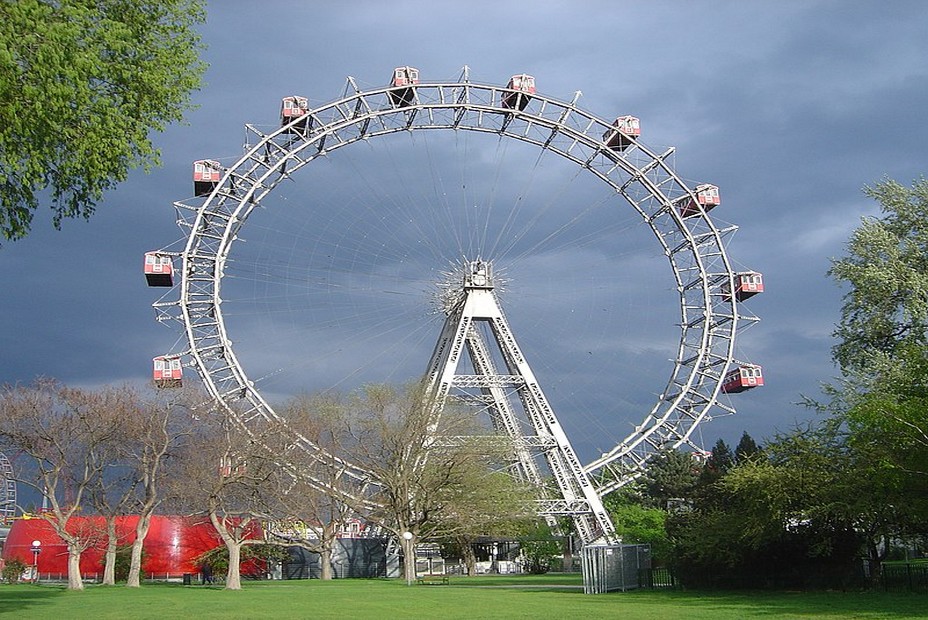 Lorsqu’on évoque Vienne, de multiples images se pressent dans notre mémoire : musique, valses, la grande roue du film « Le Troisième Homme » - Le Prader. @ wikimedia.org