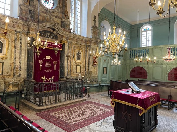 Le décor baroque de la salle de prière de la synagogue  @ Synagogue de Carpentras