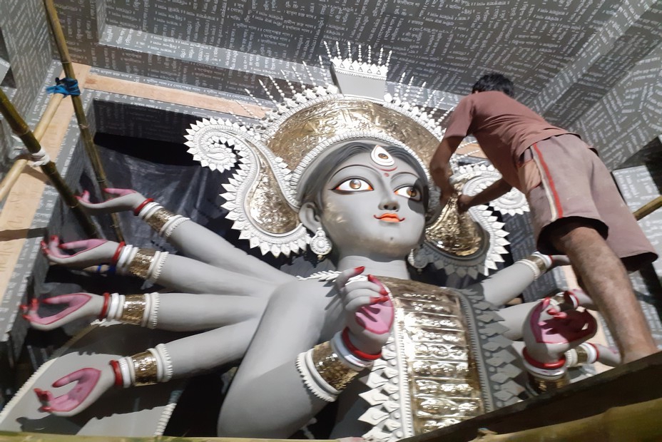 C’est à Kumartuli que les centaines de temples éphémères sont fabriqués. @ C.Gary C’est à Kumartuli que les centaines de temples éphémères sont fabriqués. @ C.Gary