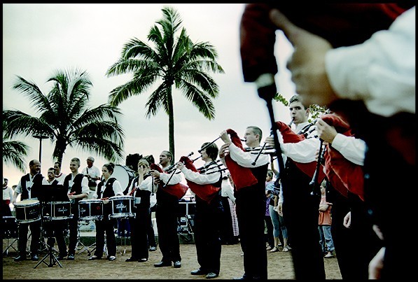 Créée en 1951 par les cheminots d’Auray, - dans la lignée du mouvement de sauvegarde et de réappropriation par les Bretons de leur culture et musique traditionnelle, la Kevrenn Alré est l’un des plus anciens et plus prestigieux ensembles de musique et danse d’inspiration traditionnelle bretonne. (Crédit photo DR)