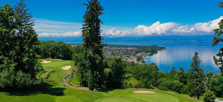 L'Evian Resort Golf Club est aujourd’hui un parcours de 18 trous, rythmé, spectaculaire et stratégique. Crédit photo Evian Resort. L'Evian Resort Golf Club est aujourd’hui un parcours de 18 trous, rythmé, spectaculaire et stratégique. Crédit photo Evian Resort.