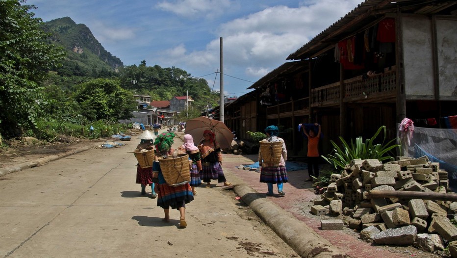 Les H’Mongs jouent un rôle particulier, un peu celui du fripon, dans la nouvelle société viêtnamienne telle qu’elle se manifeste dans ce territoire du nord-ouest. (Crédit photo DR) Les H’Mongs jouent un rôle particulier, un peu celui du fripon, dans la nouvelle société viêtnamienne telle qu’elle se manifeste dans ce territoire du nord-ouest. (Crédit photo DR)