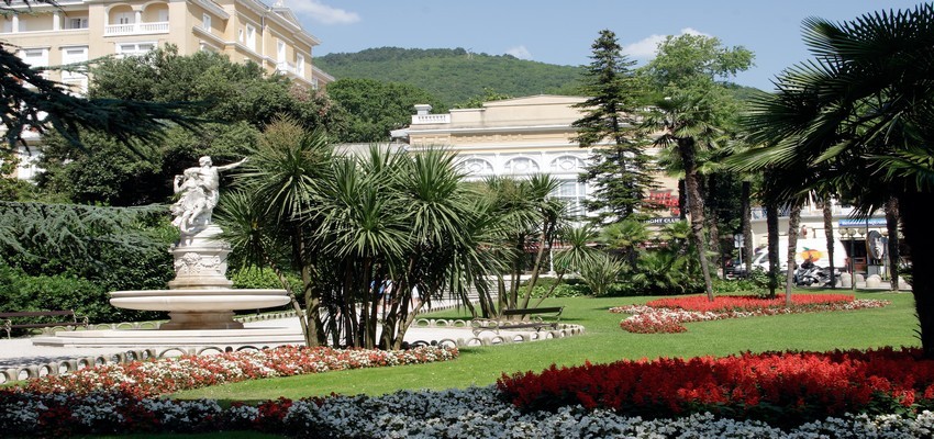 Opatija, la Nice de l’Adriatique, garde quelques beaux restes des fastes d’antan marqués par l’Italie et l’Empire Austro-Hongrois. ( Crédit photo O.T. Ostrie)