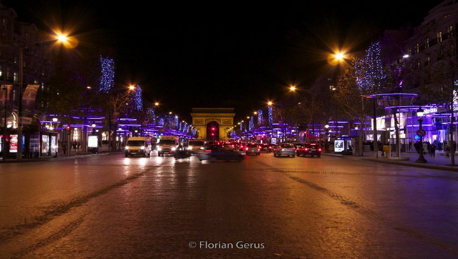 La capitale parisienne et ses rues illuminées pour les fêtes (Crédit Photo Florian Gérus) La capitale parisienne et ses rues illuminées pour les fêtes (Crédit Photo Florian Gérus)