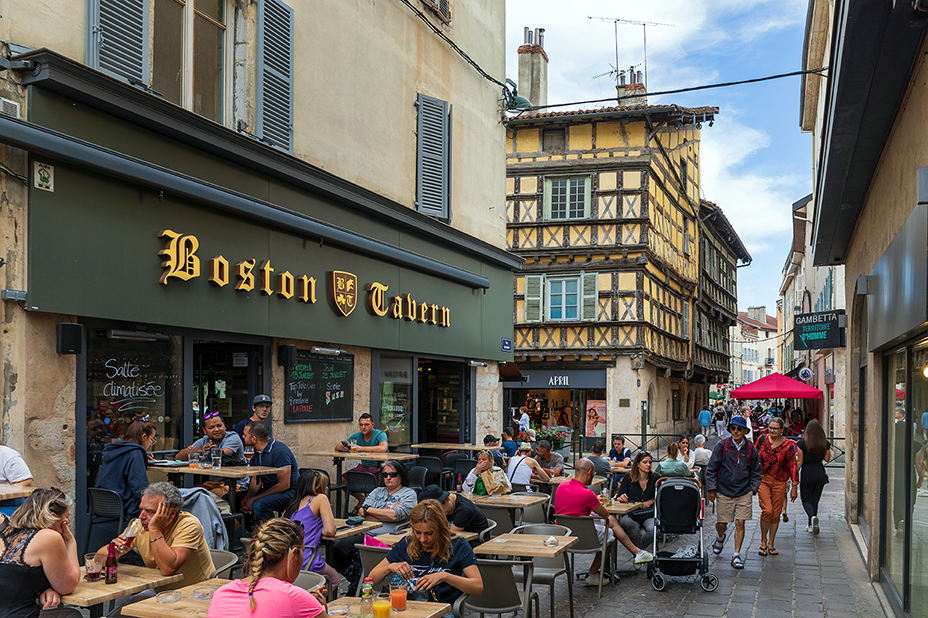 Rues piétonnes Bourg © Pierre Jayet.