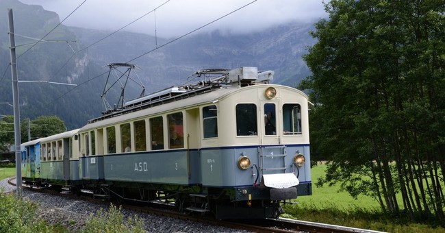 Le train Aigle Sepey Diableret (©Marino.Frei ) Le train Aigle Sepey Diableret (©Marino.Frei )