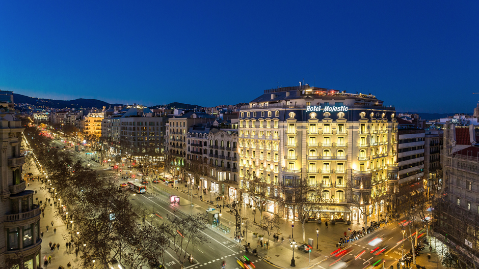 Depuis son ouverture en 1918, le Majestic Hotel & Spa Barcelona, propriété de la famille Soldevila-Casals depuis trois générations, a joué un rôle emblématique dans l'architecture, la société et le style de vie de Barcelone @ Majestic Hôtel & Spa Barcelona