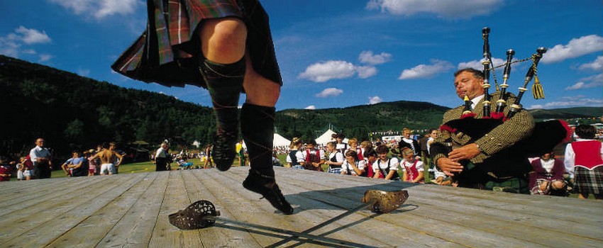 Danse traditionnelle écossaise (Crédit photo VisitEcosse)