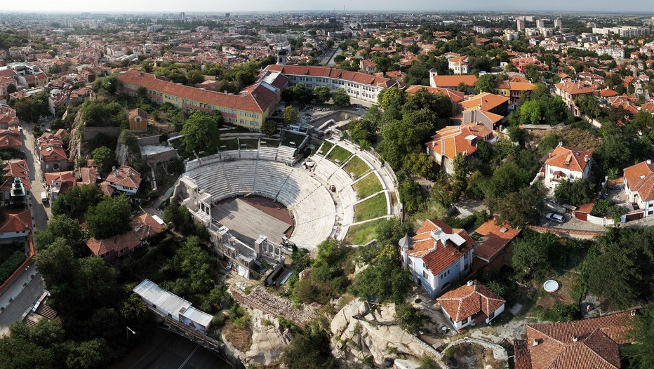 Vue aérienne sur Plovdiv qui est, par sa taille, la seconde ville Bulgare. Elle s’étend sur les bords de la rivière Maritsa. © www.bulgariatravel.com