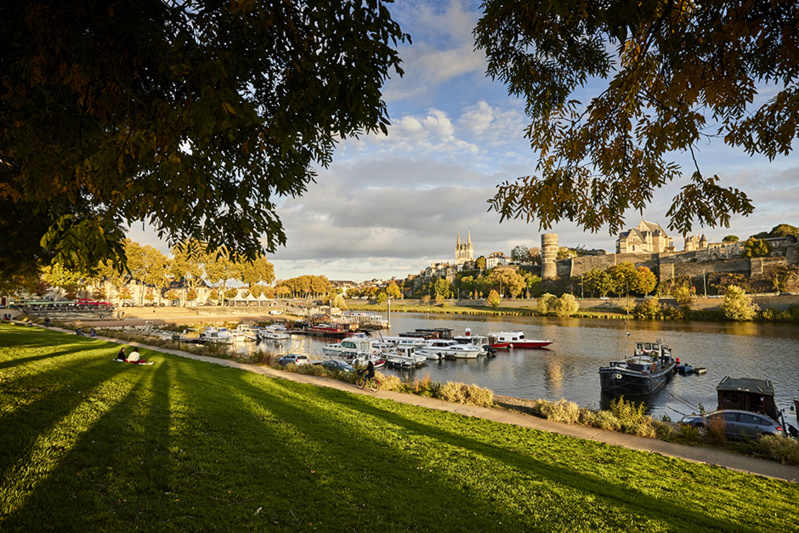 Bords de Maine à Angers ©Alexandre Lamoureux-Destination Angers. Bords de Maine à Angers ©Alexandre Lamoureux-Destination Angers.