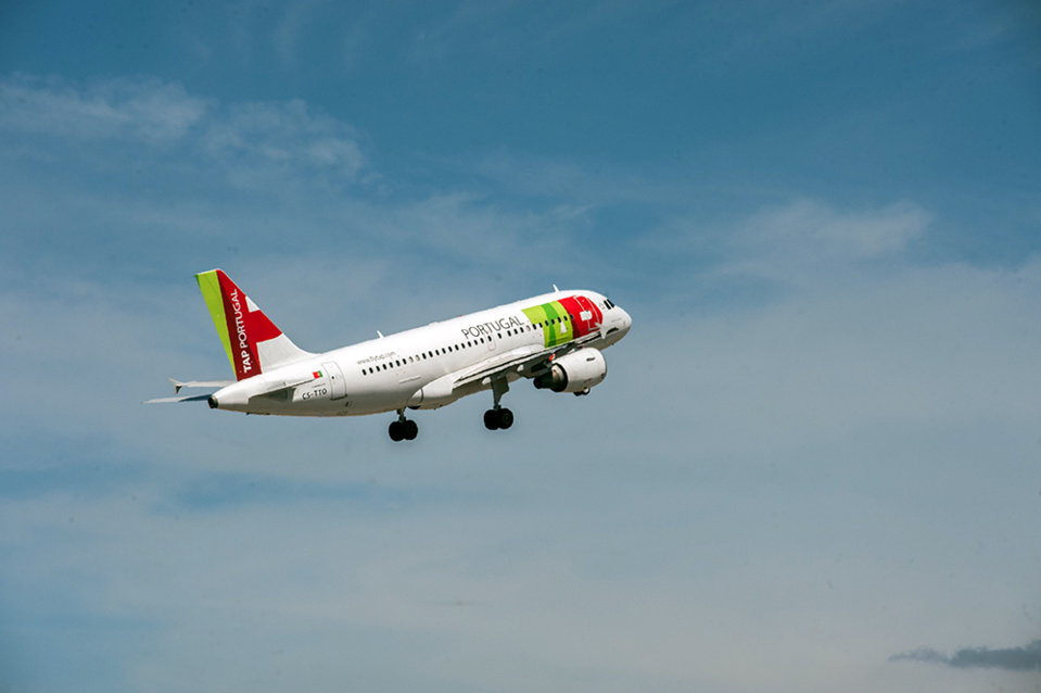 Sur ces huit rotations par jour les coefficients de remplissage sont plutôt excellents, souvent au-delà des 85 % @ TAP Air Portugal Sur ces huit rotations par jour les coefficients de remplissage sont plutôt excellents, souvent au-delà des 85 % @ TAP Air Portugal