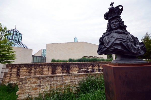 Premier musée dédié à l’art contemporain au Luxembourg, Mudam se veut attentif à toutes les disciplines artistiques et ouvert au monde. (© David Raynal).
