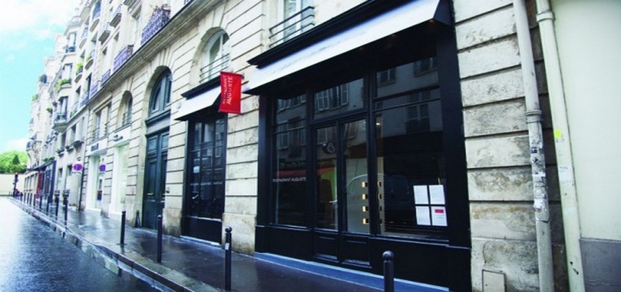 A deux pas de la Tour Eiffel , dans le 7ème arrondissement de Paris,venez découvrir la cuisine très inventive de Gaël Orieux dans son restaurant L' " Auguste " © DR A deux pas de la Tour Eiffel , dans le 7ème arrondissement de Paris,venez découvrir la cuisine très inventive de Gaël Orieux dans son restaurant L' " Auguste " © DR