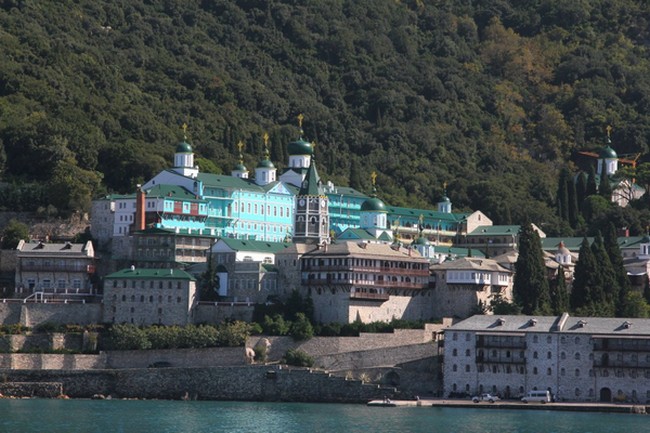 Monastère de Saint Panteleimon © André Degon Monastère de Saint Panteleimon © André Degon