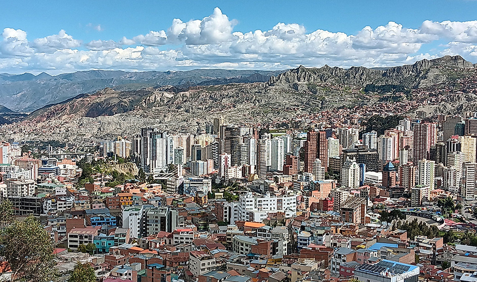 Vue de La Paz, du haut du mirador Killi Killi © Claude Vautrin. Vue de La Paz, du haut du mirador Killi Killi © Claude Vautrin.