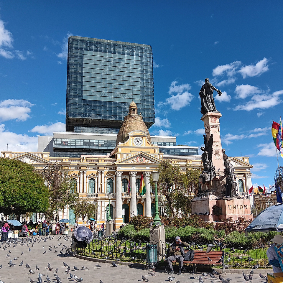 Place Murillo, le Parlement © Claude Vautrin. Place Murillo, le Parlement © Claude Vautrin.