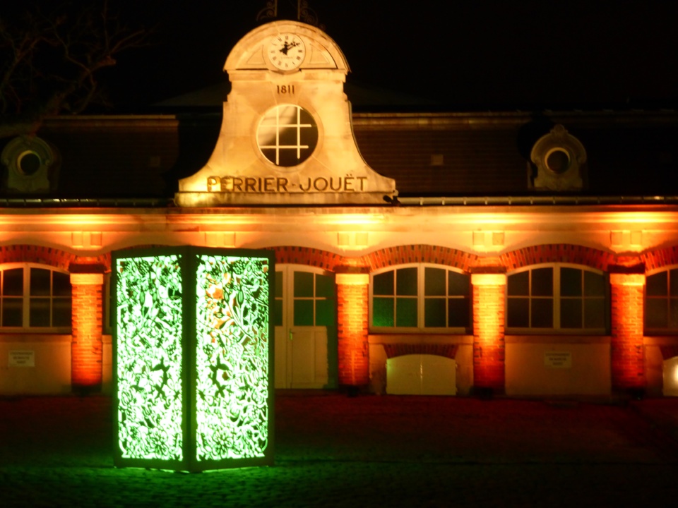 Du 11 au 13 décembre dernier, Epernay a revêtu ses Habits de Lumière pour un évènement majeur :  l’Unesco vient de classer les Coteaux, Maisons et Caves de Champagne au Patrimoine mondial de l’Humanité !  © Ville d'Epernay.