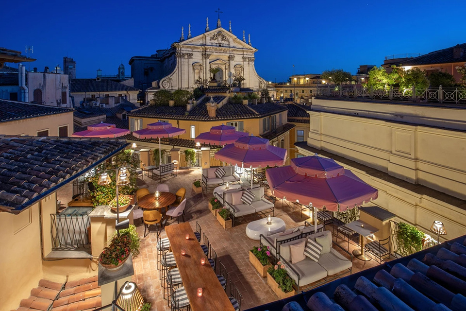 Le rooftop est un incontournable romain @ 9HOTEL COLLECTION Le rooftop est un incontournable romain @ 9HOTEL COLLECTION