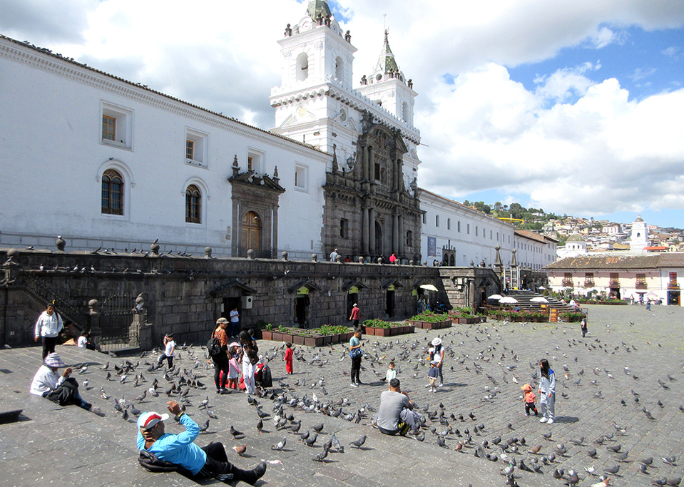Equateur Quito Place San Francisco © Claude Vautrin. Equateur Quito Place San Francisco © Claude Vautrin.