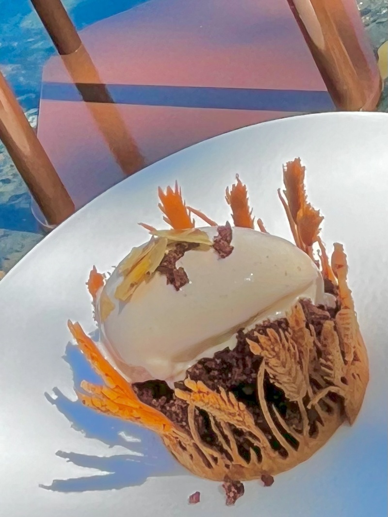 D'une subtile légèreté et d'une extrême fraîcheur, la « cuisine de bien-être », la cuisine culmine sur l'offre gastronomique de la Riviera des Alpes. D'une subtile légèreté et d'une extrême fraîcheur, la « cuisine de bien-être », la cuisine culmine sur l'offre gastronomique de la Riviera des Alpes.