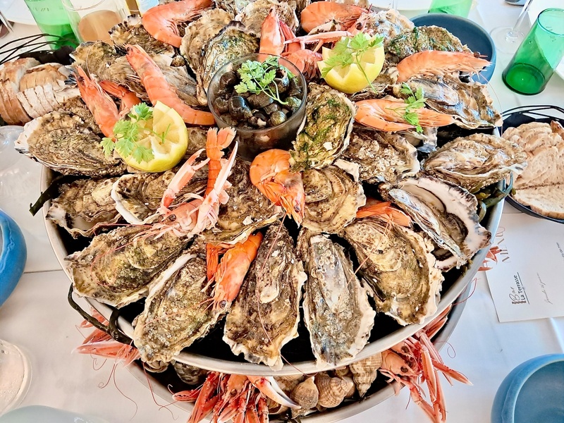 8  Chaque semaine un grand plateau de fruits de mer est proposé aux curistes ©Catherine Gary